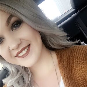 Meet your Posher, Kendra